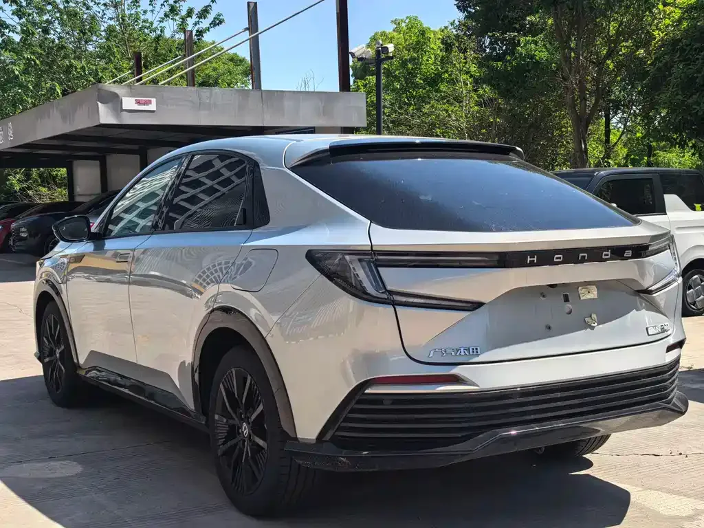 Honda e:NP2 2024 из CN, фото 8