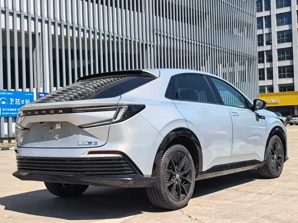 Honda e:NP2 2024 из CN, фото 5