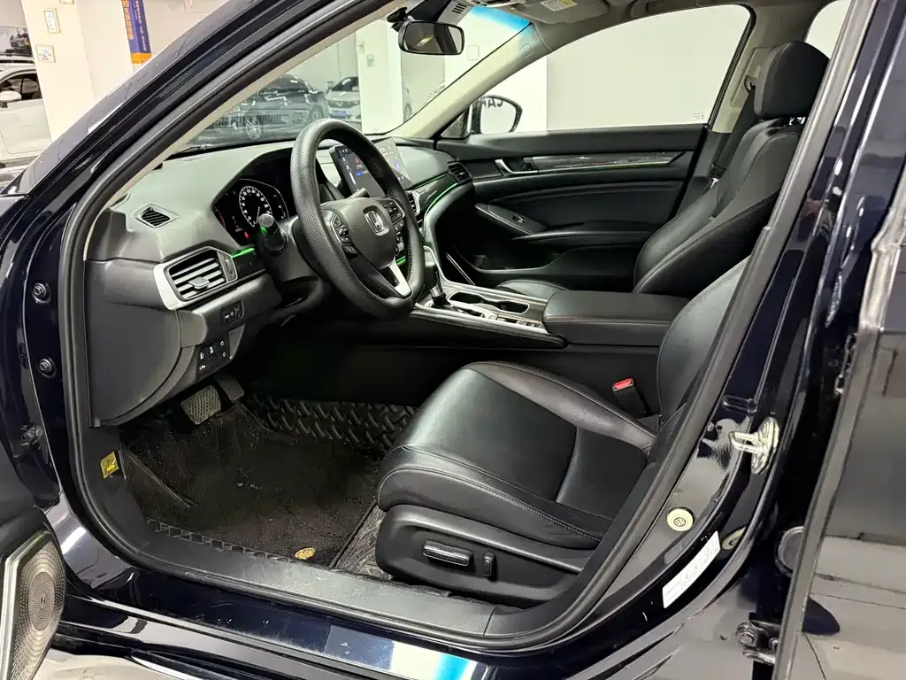 Honda Accord 2021 из CN, фото 10
