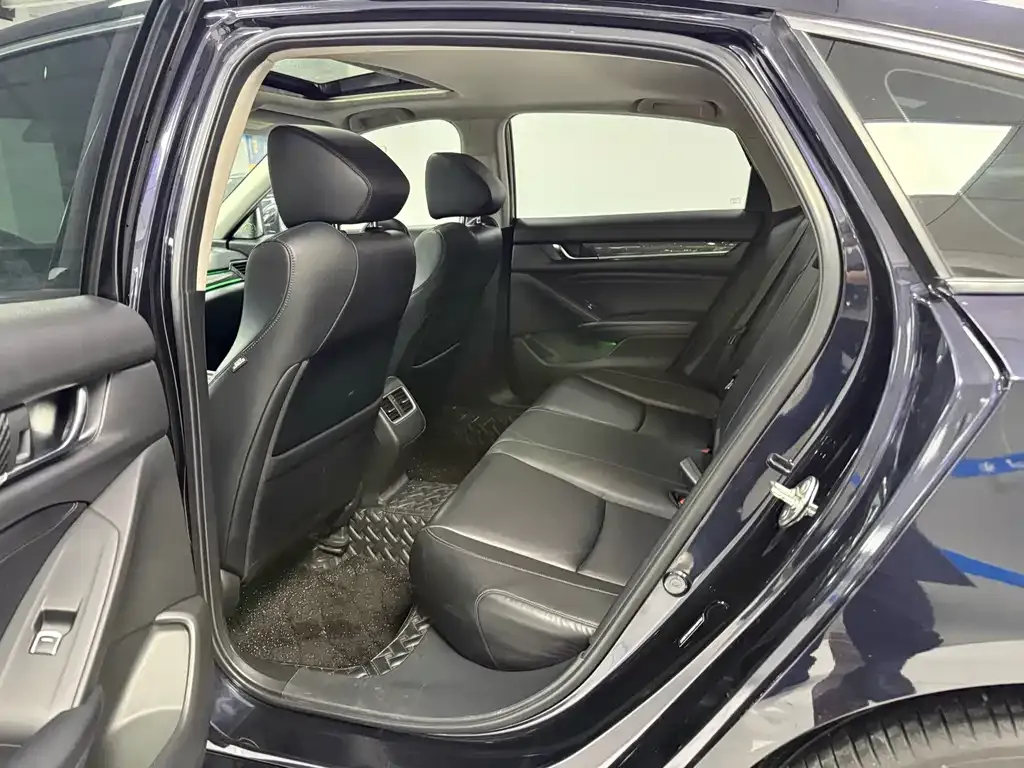 Honda Accord 2021 из CN, фото 5