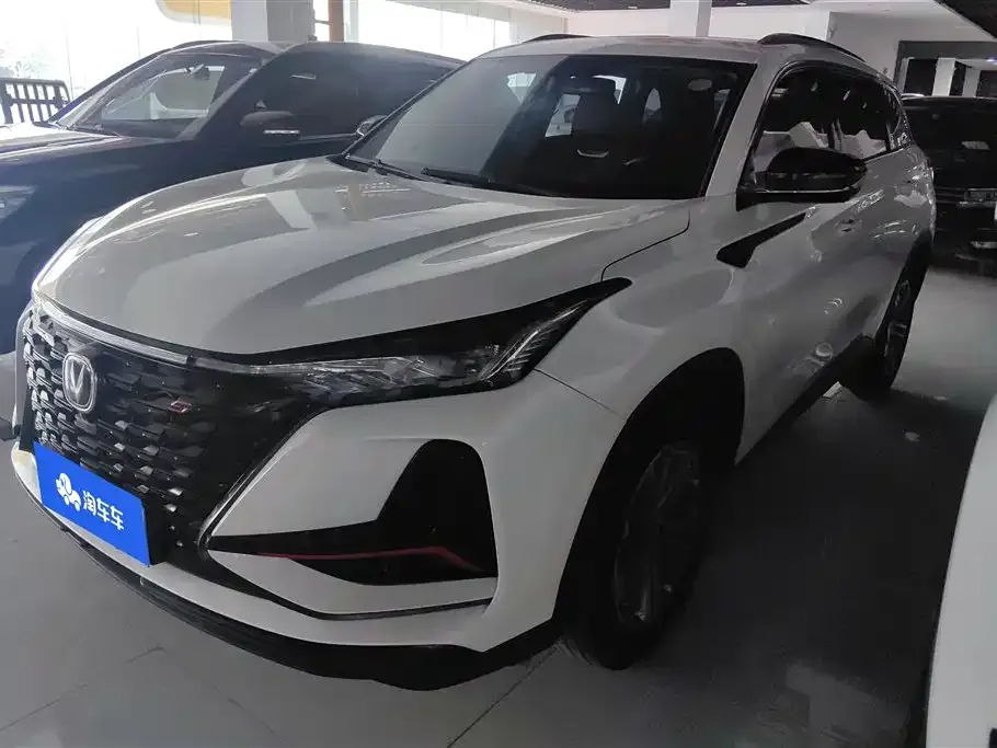 Changan CS75PLUS — фото 1