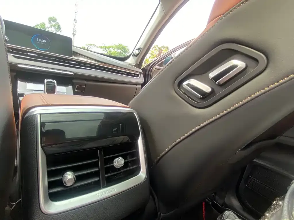 Chery Tiggo 8 PLUS — фото 2