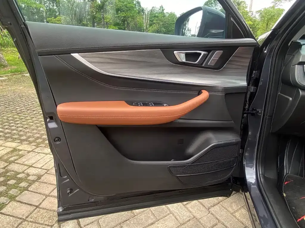 Chery Tiggo 8 PLUS — фото 6