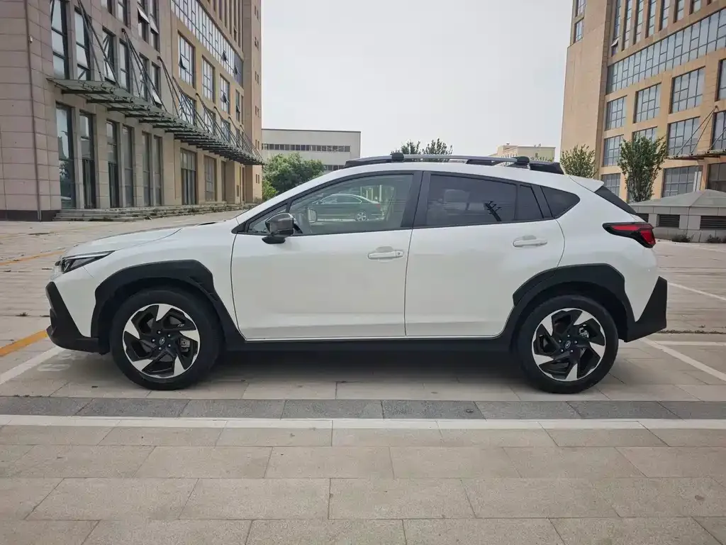 Subaru Crosstrek 2023 из CN, фото 4