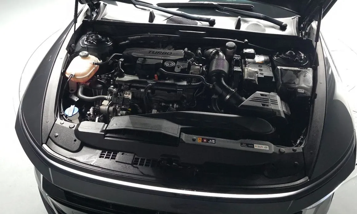 Hyundai Sonata — фото 9