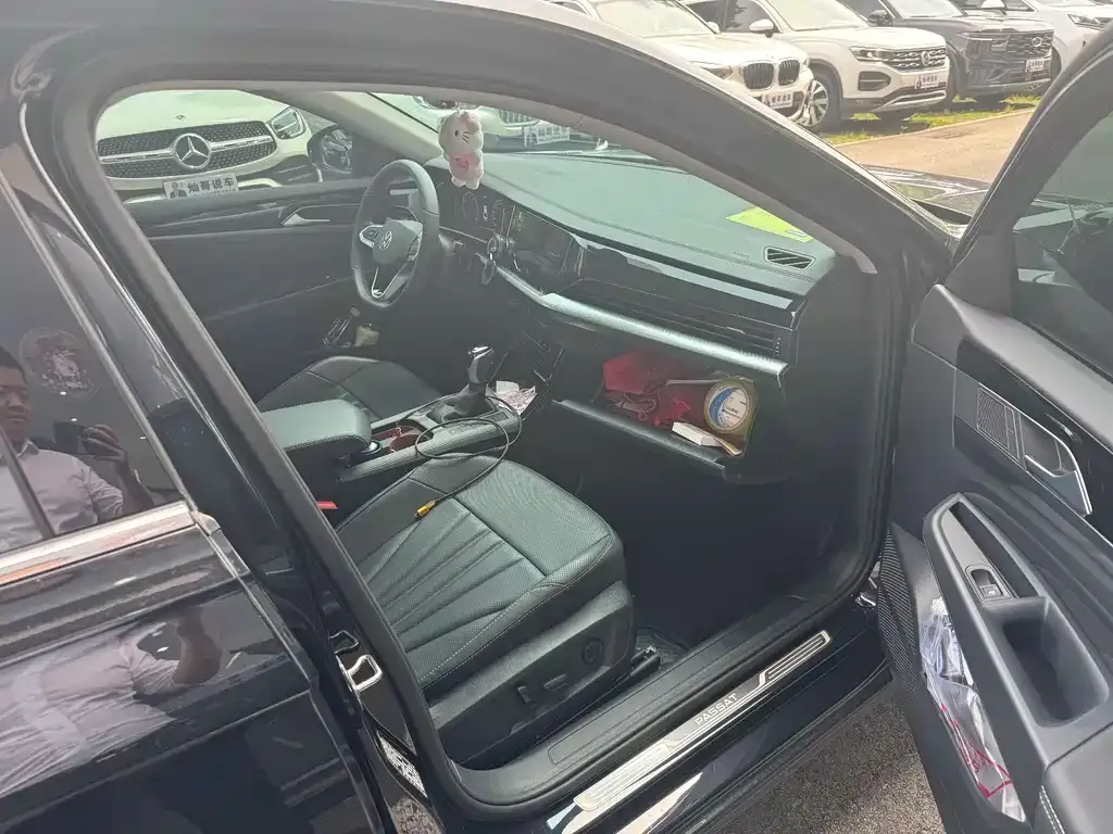 Volkswagen Passat — фото 9