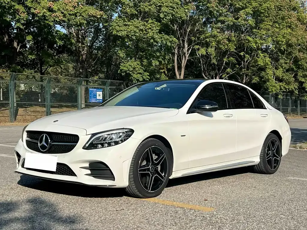 Mercedes-Benz C-Class — фото 1