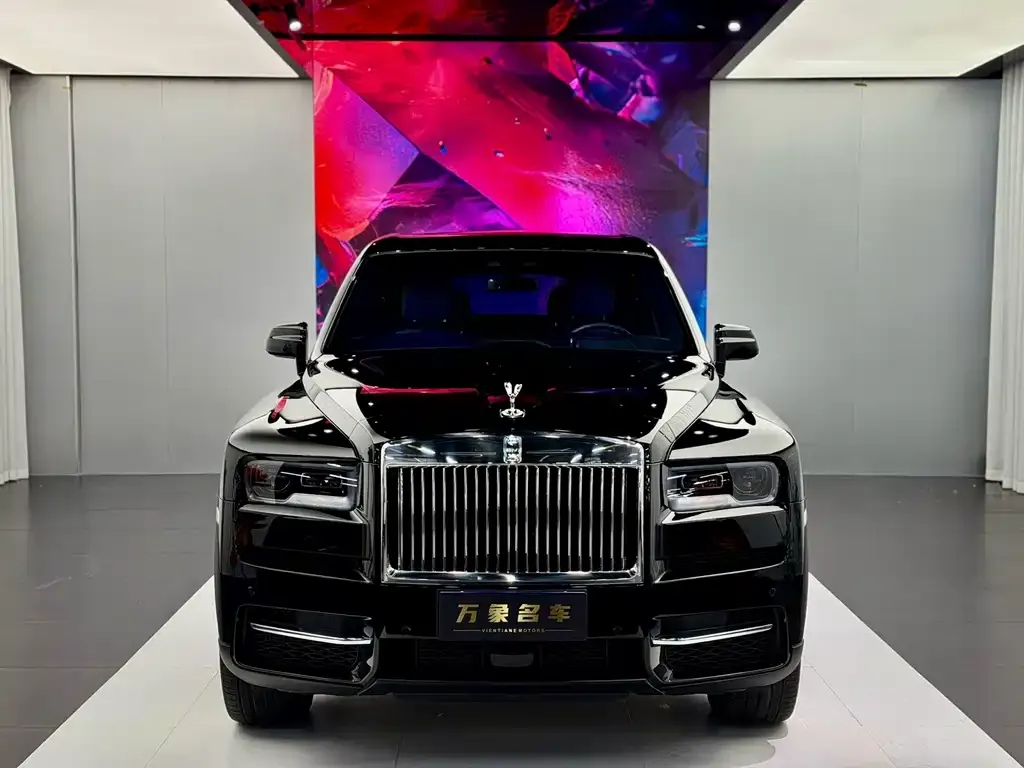 Rolls-Royce Cullinan — фото 9