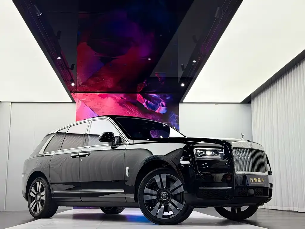 Rolls-Royce Cullinan — фото 8