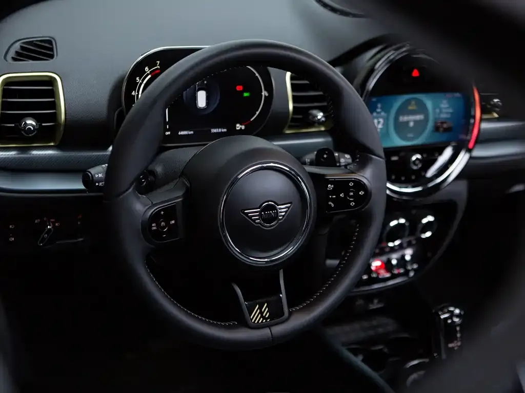 MINI Clubman — фото 2