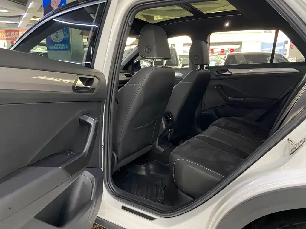 Volkswagen T-Roc 2022 из CN, фото 10