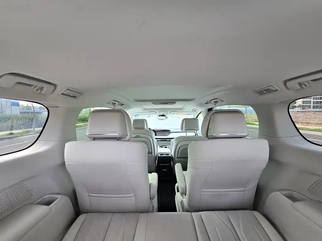 Buick GL8 Hybrid 2024 из CN, фото 5