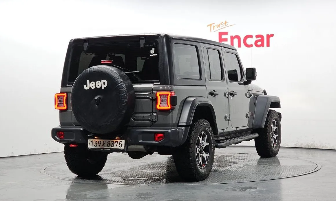 Jeep Wrangler — фото 2
