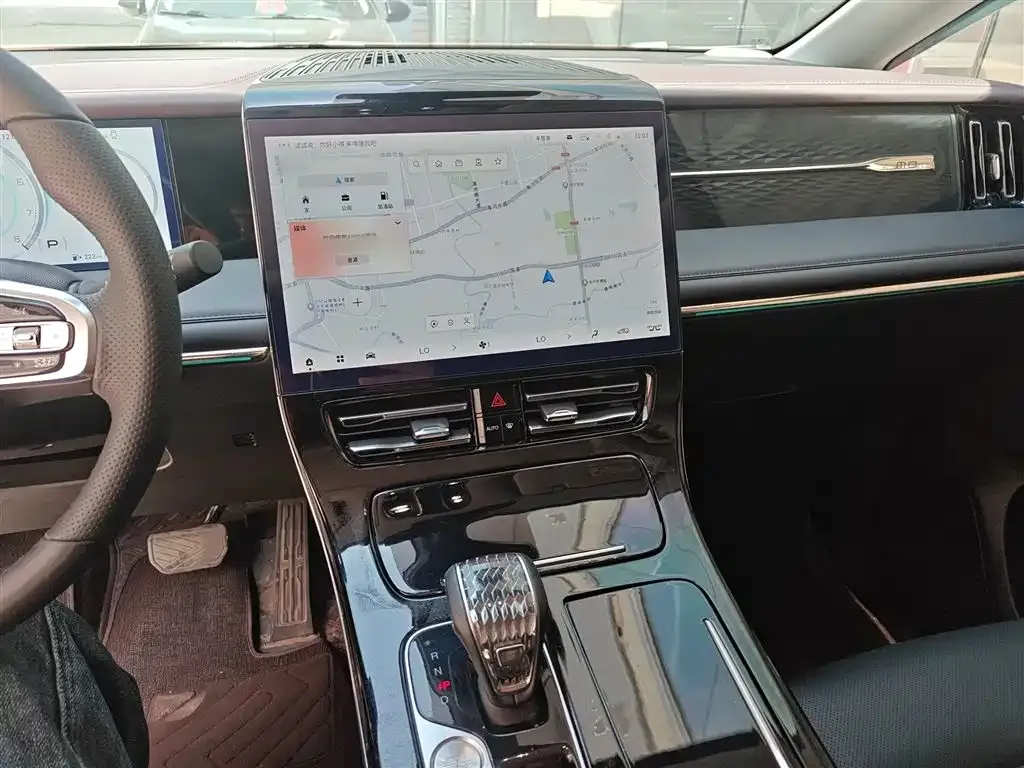 GAC Motor Trumpchi M8 — фото 8