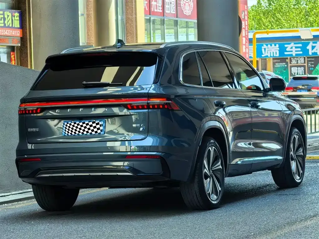 Geely Xingyue L — фото 10