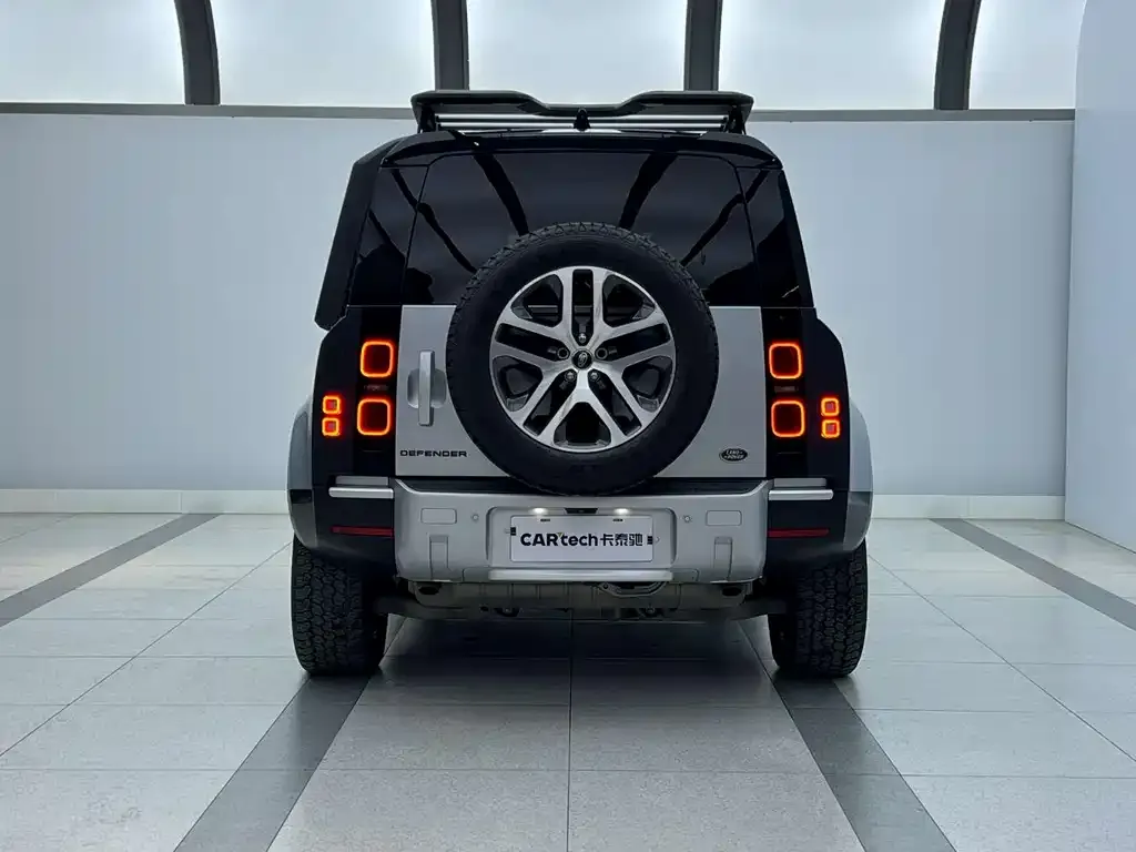 Land Rover Defender — фото 4