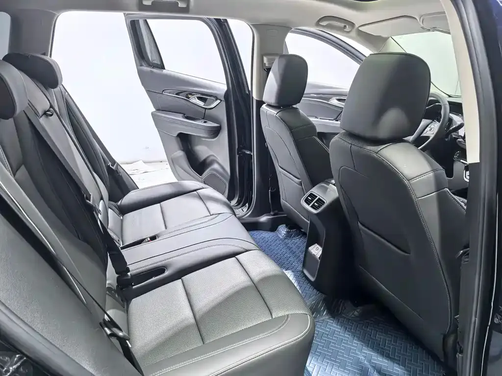 Buick Envision Plus — фото 3