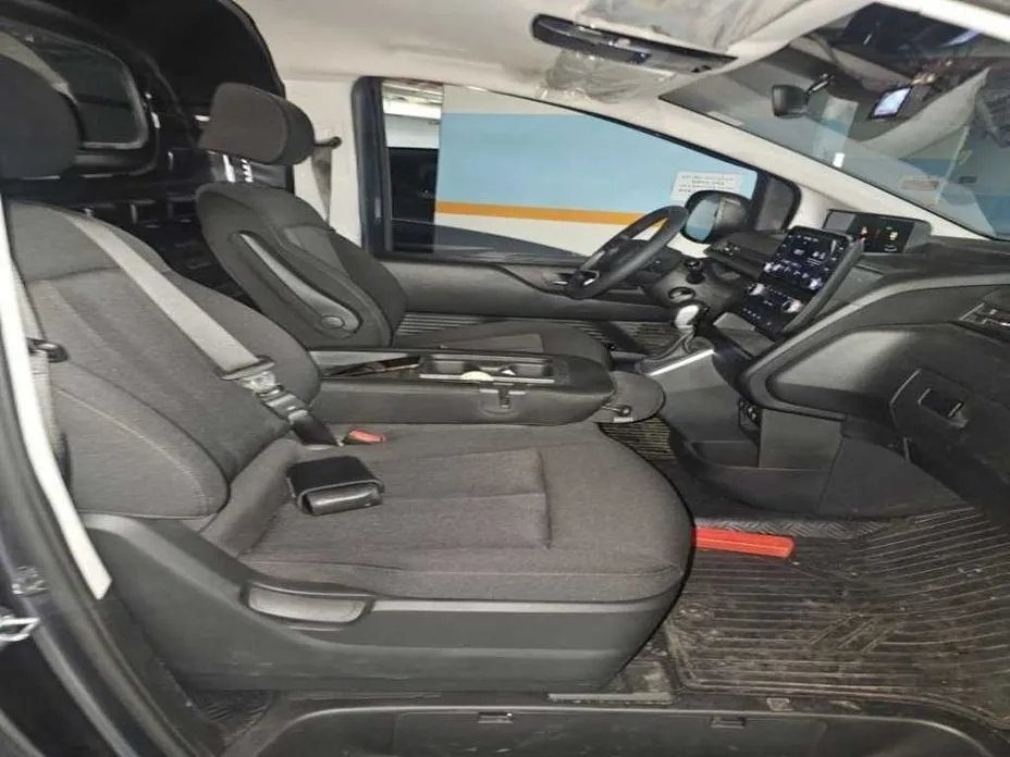 Hyundai Staria 2025 из KR, фото 7