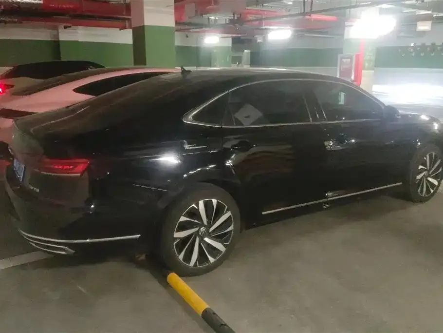 Volkswagen Passat — фото 9