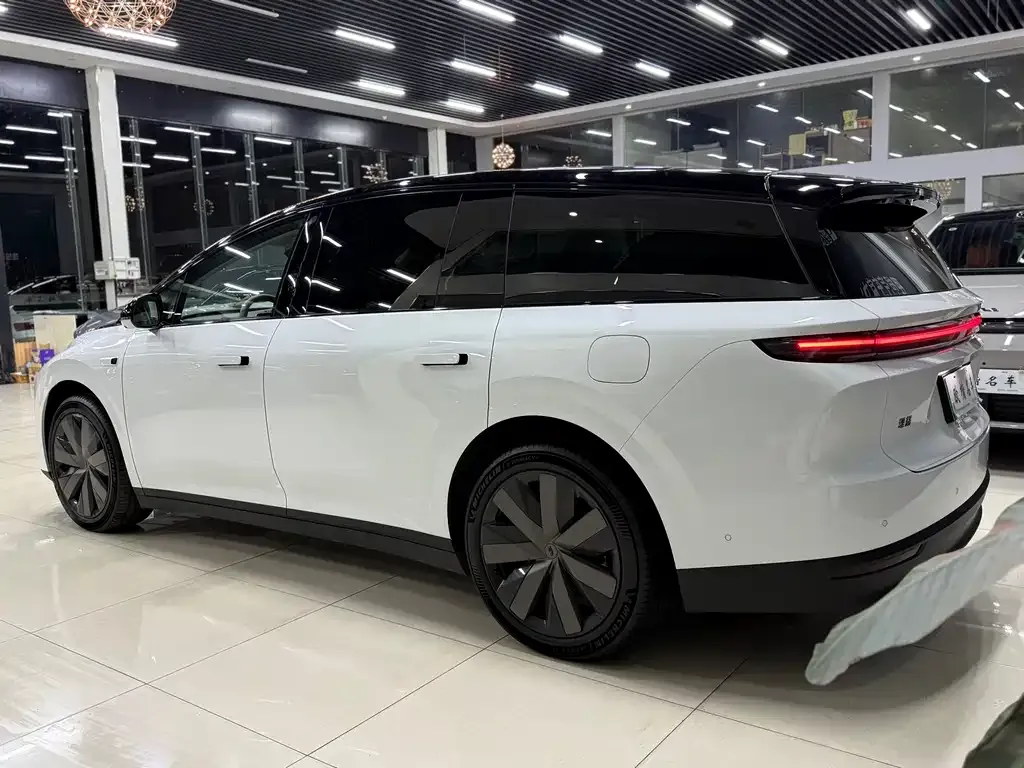 Li Auto i8 2025 из CN, фото 8