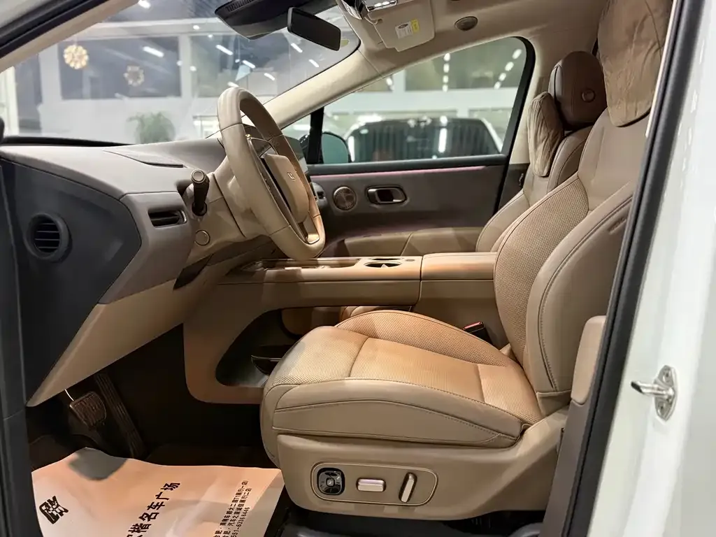 Li Auto i8 2025 из CN, фото 4