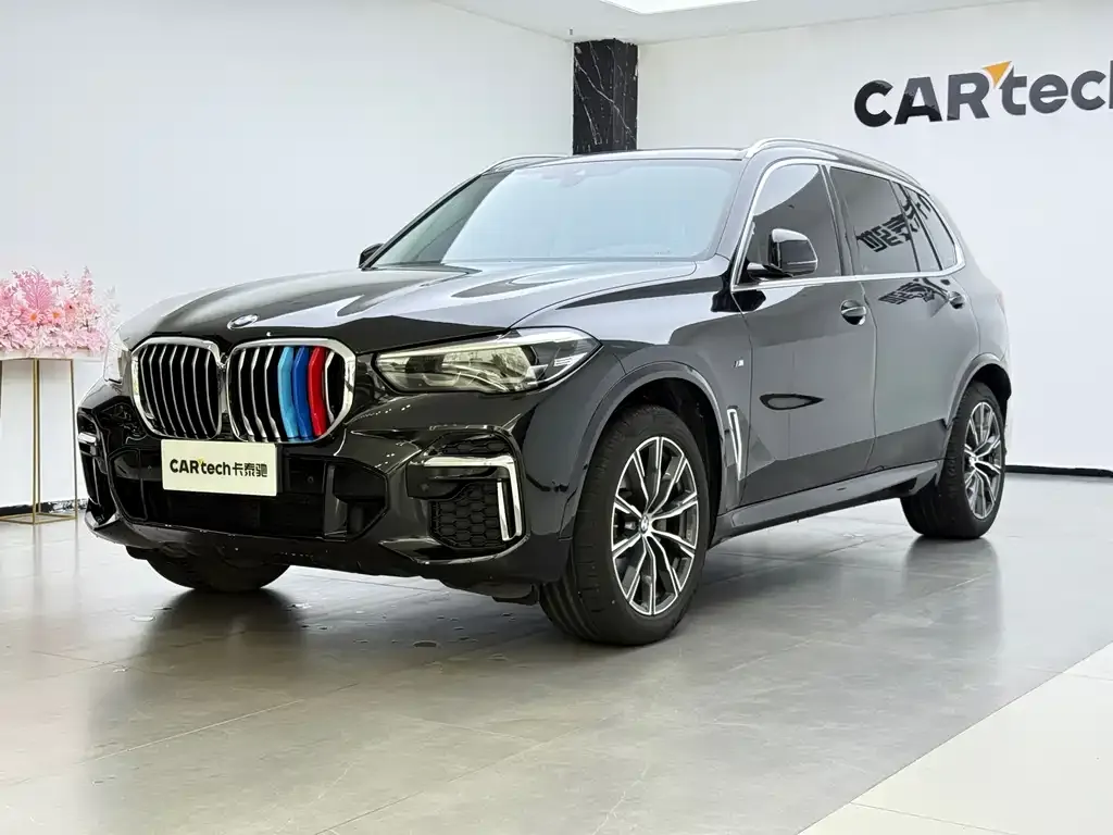 BMW X5 — фото 1