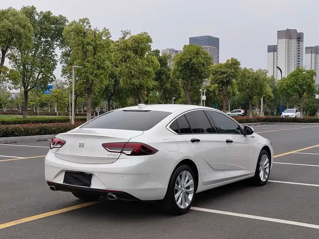 Buick Regal — фото 7