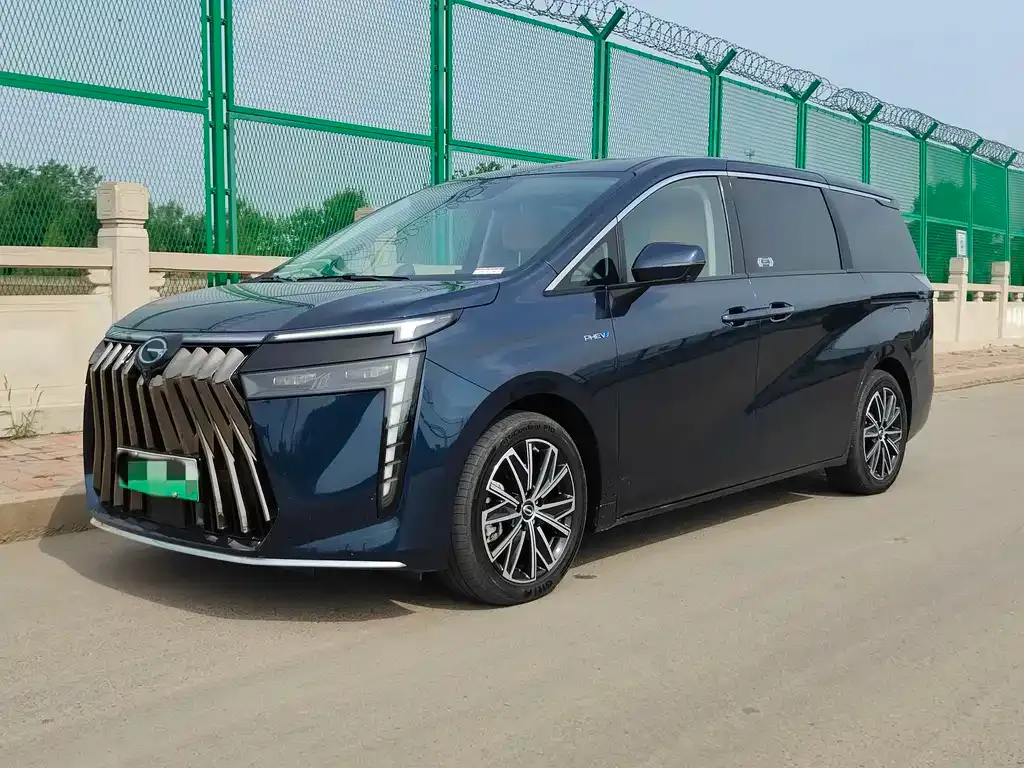 GAC Motor 传祺E8 PHEV — фото 1