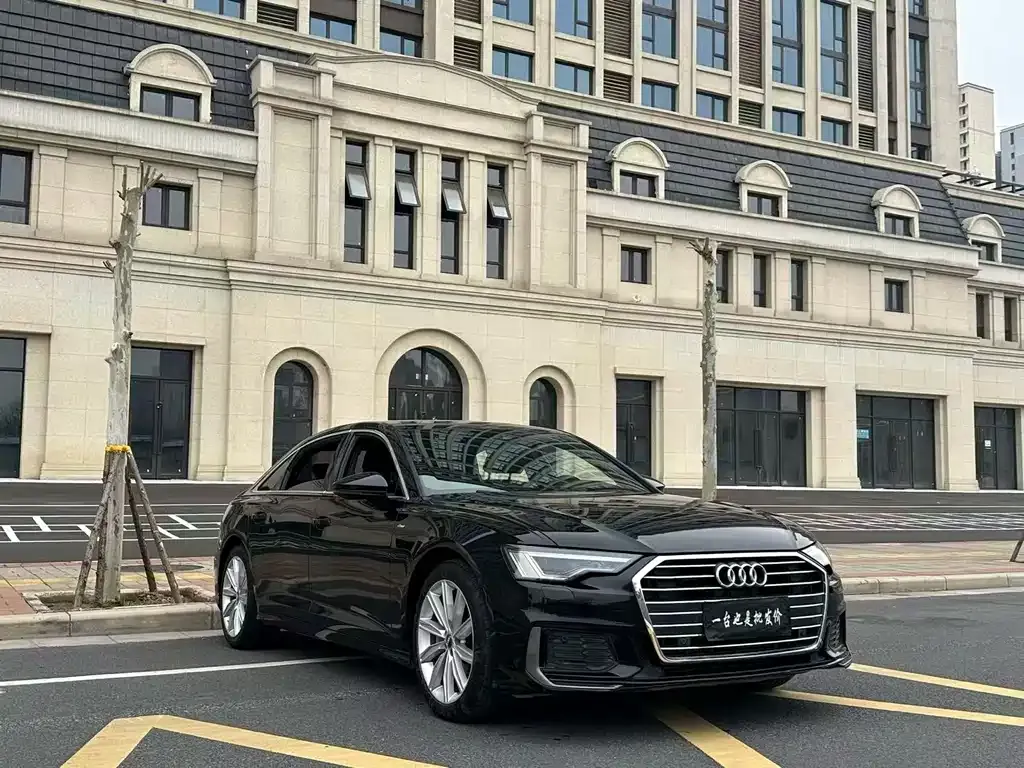 Audi A6L — фото 10