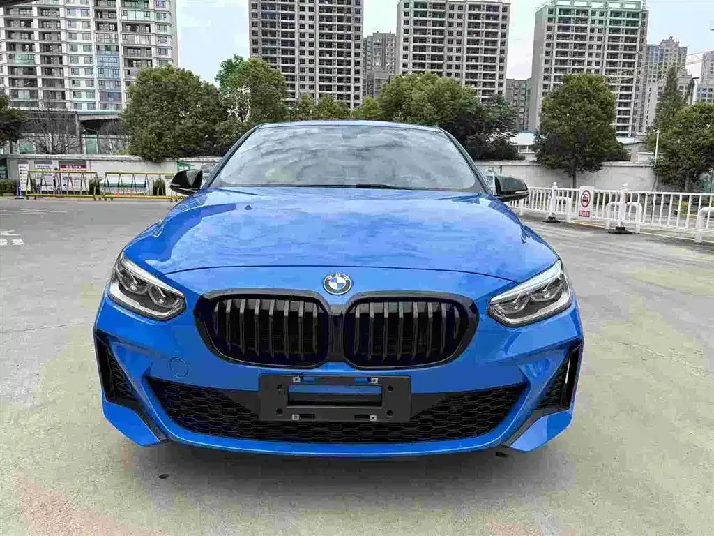 BMW 1 Series — фото 1