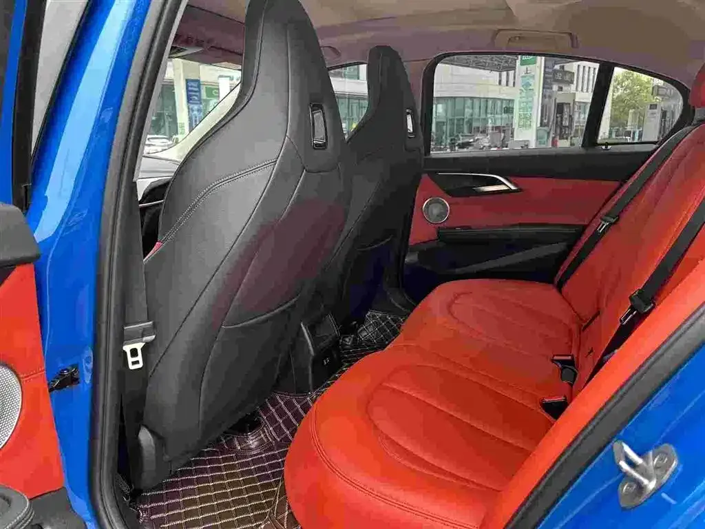 BMW 1 Series — фото 2