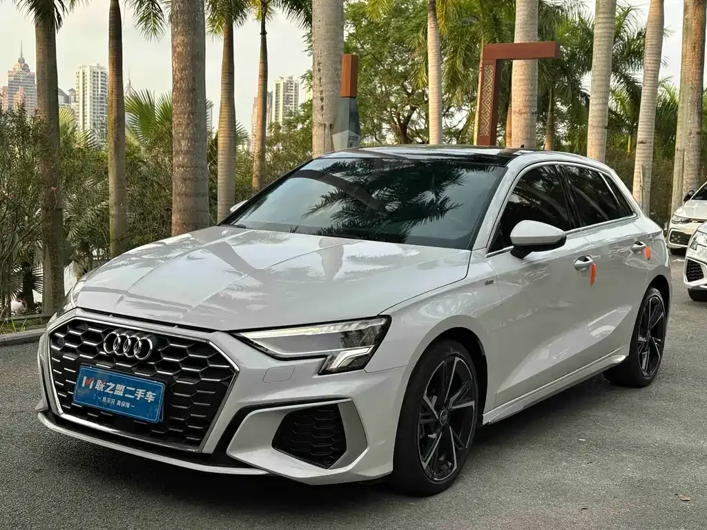 Audi A3 — фото 1