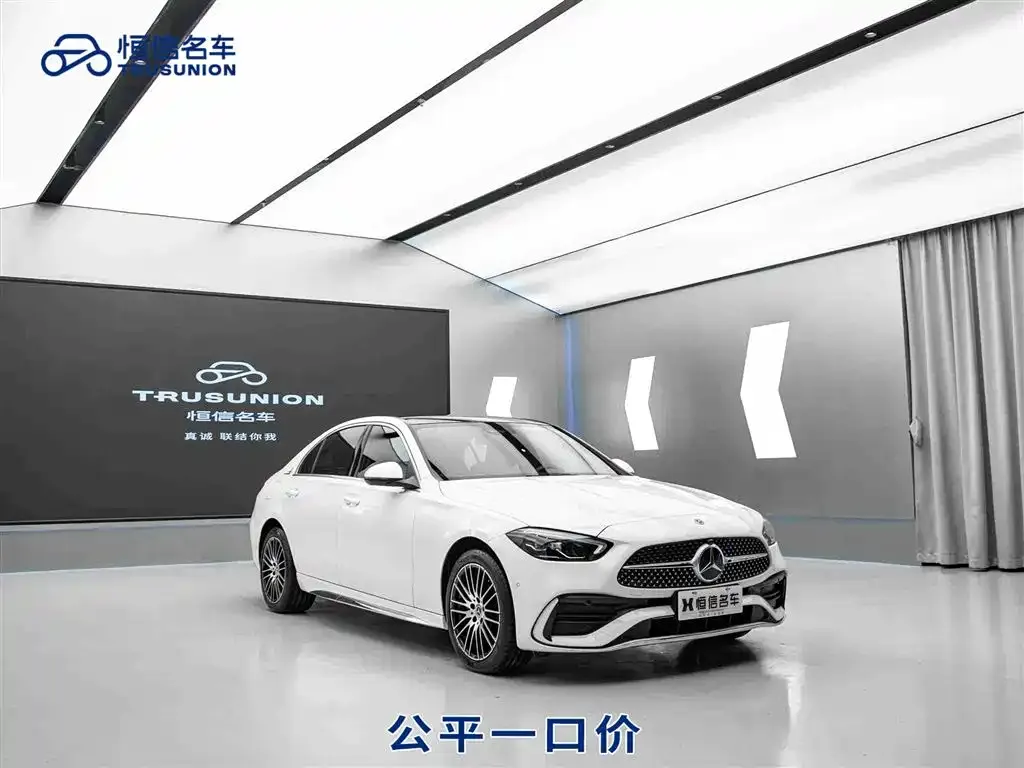 Mercedes-Benz C-Class — фото 1