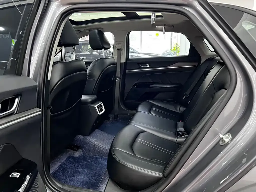 Kia K5 2021 из CN, фото 2