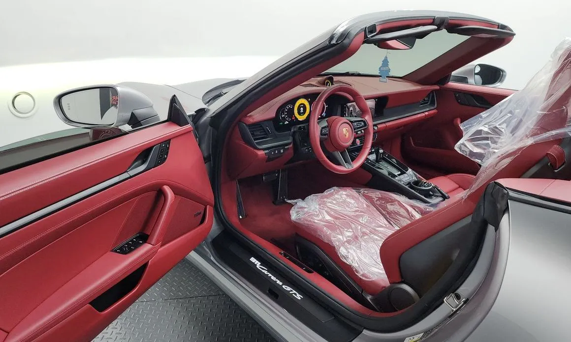 Porsche 911 2025 из KR, фото 8