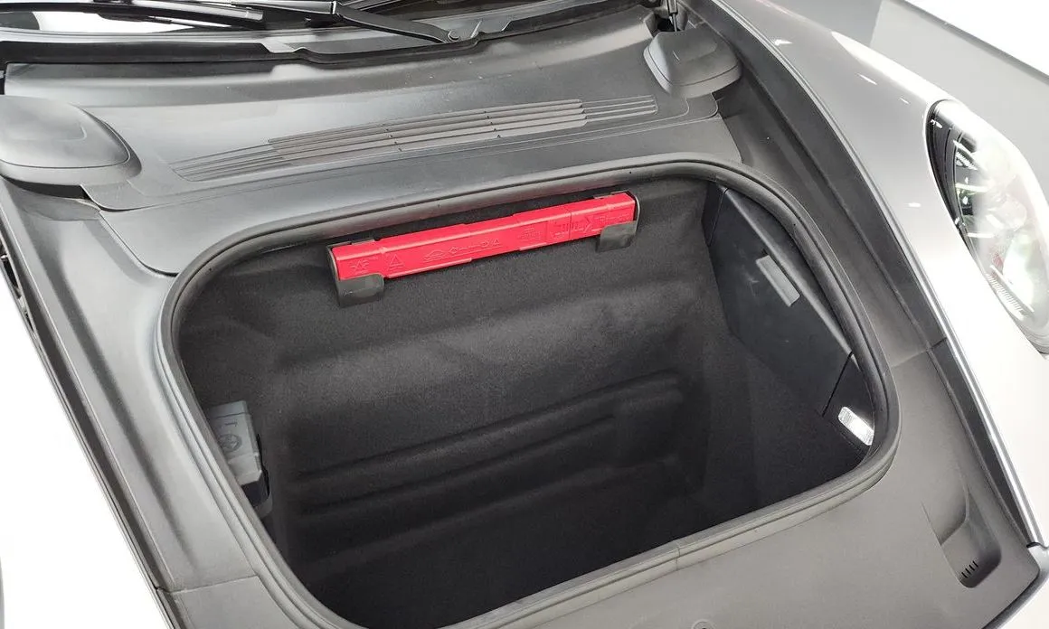 Porsche 911 2025 из KR, фото 10