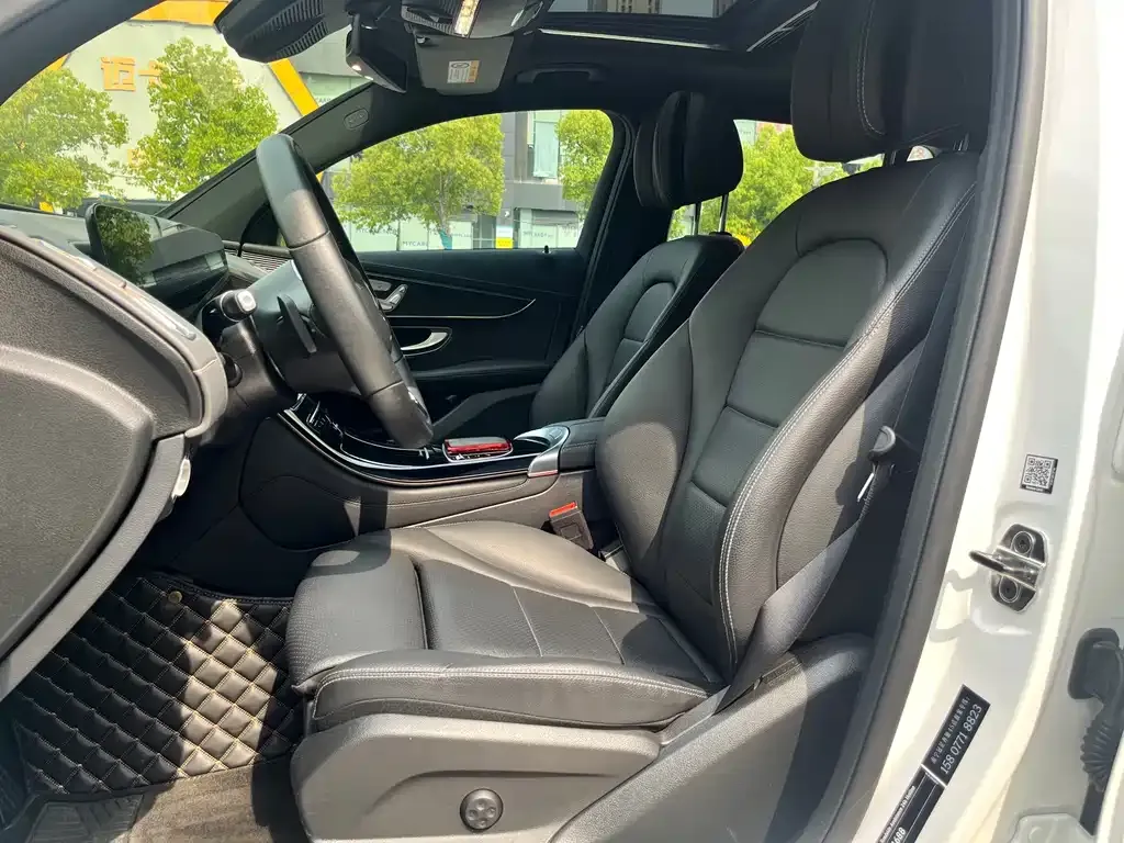 Mercedes-Benz EQC 2023 из CN, фото 8