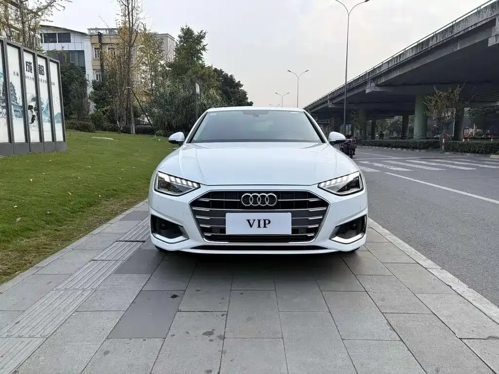 Audi A4L — фото 10