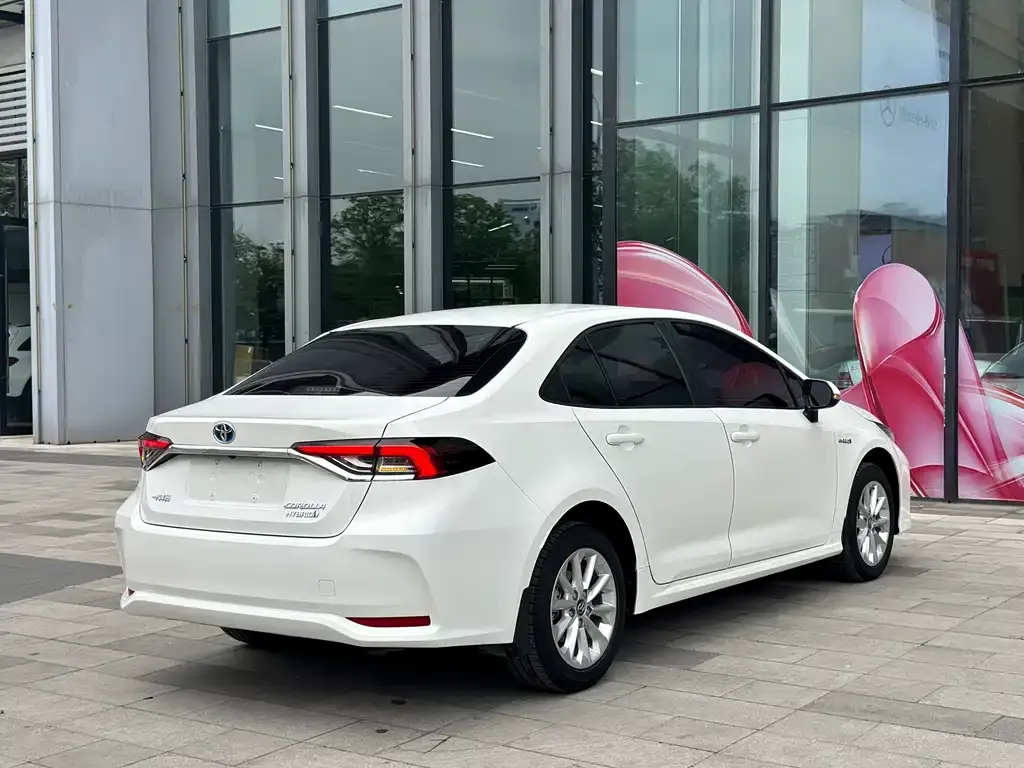 Toyota Corolla 2023 из CN, фото 7