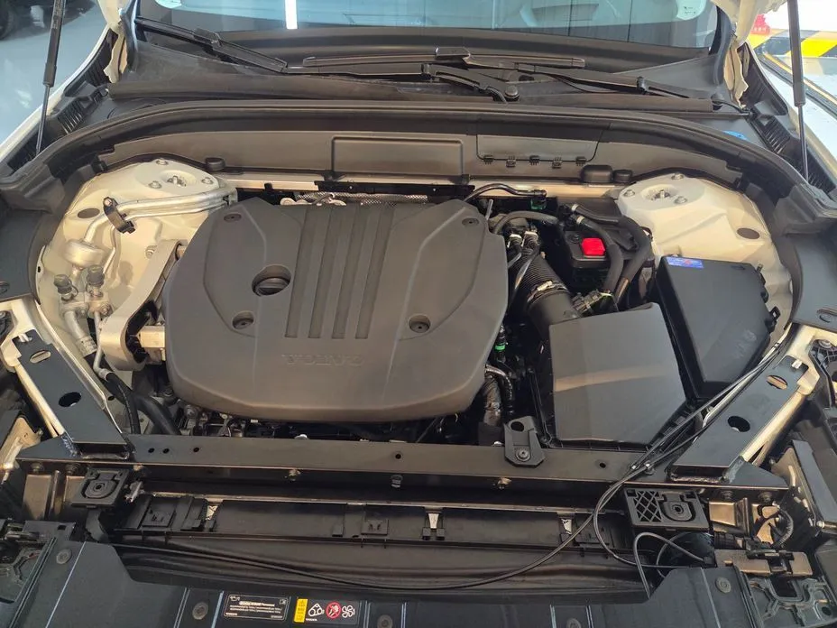Volvo XC60 2026 из KR, фото 10