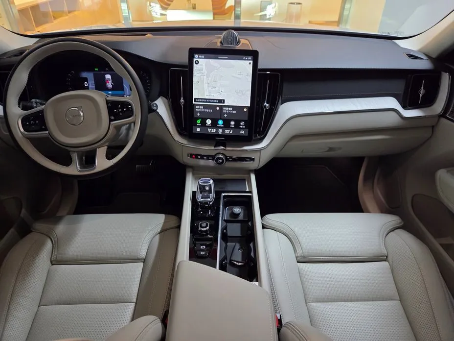 Volvo XC60 2026 из KR, фото 7