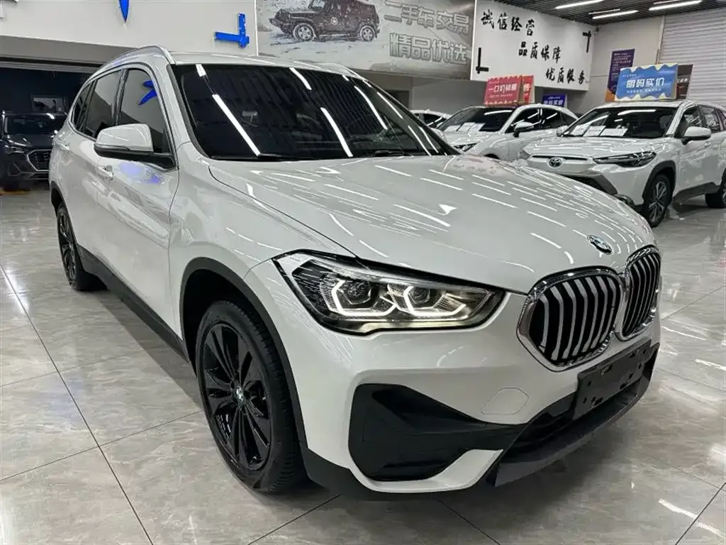 BMW X1 — фото 2