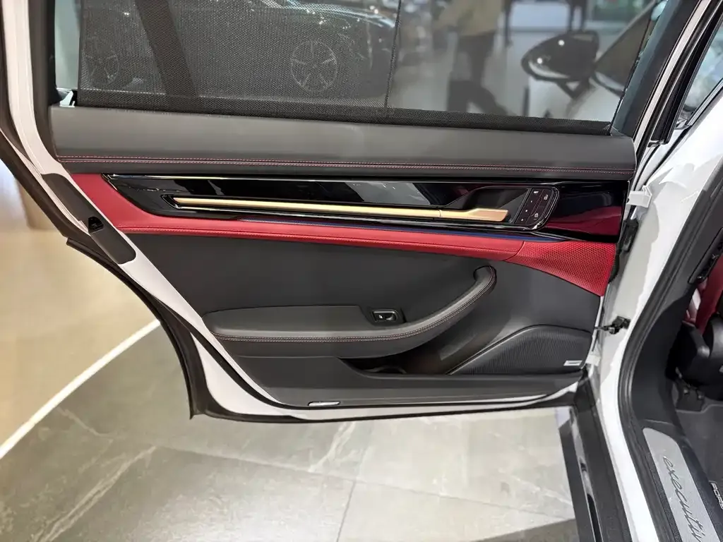 Porsche Panamera 2024 из CN, фото 7