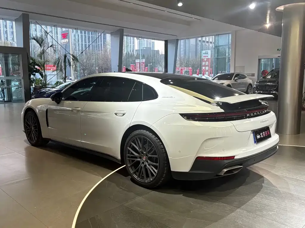 Porsche Panamera 2024 из CN, фото 6
