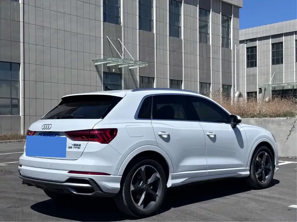 Audi Q3 — фото 6