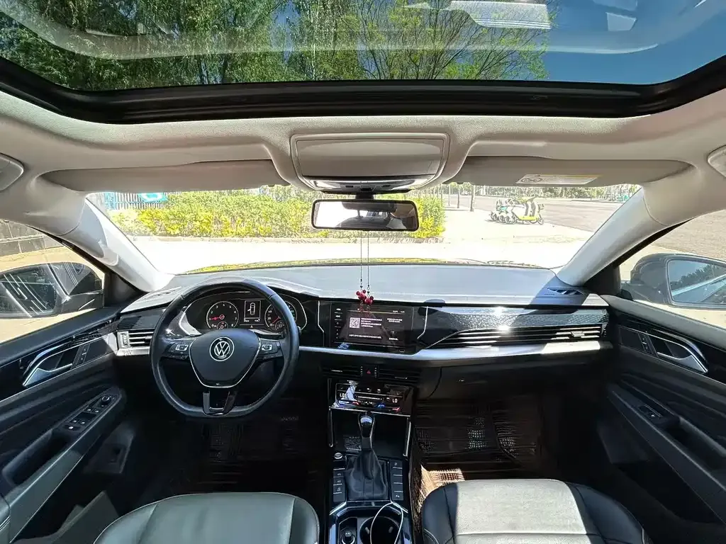 Volkswagen Passat — фото 2