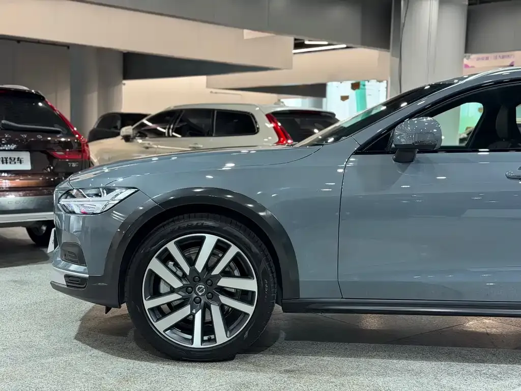 Volvo V90 2022 из CN, фото 5