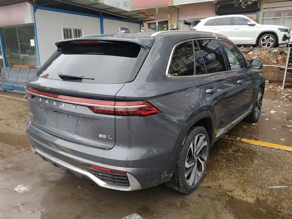 Geely Xingyue L — фото 10