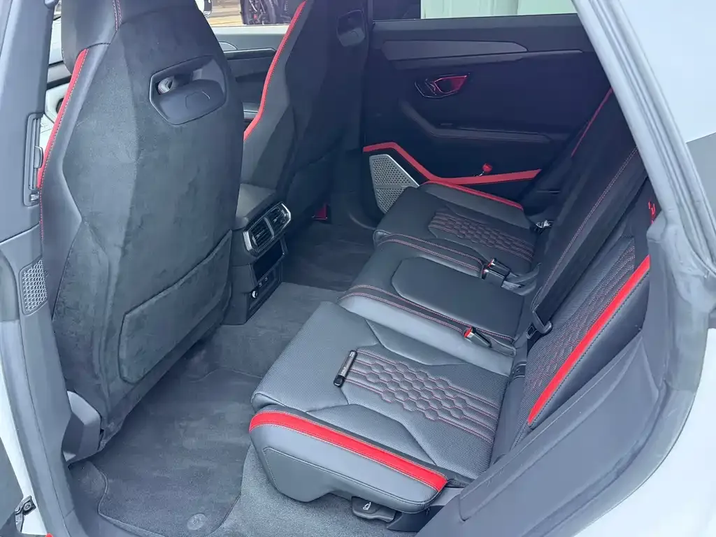 Lamborghini Urus — фото 8