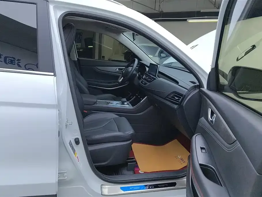 Changan CS75 2025 из CN, фото 4